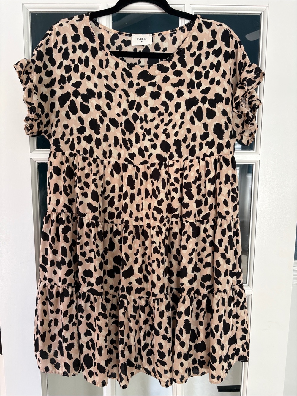 Everly Tiered Leopard Print Ruffle Sleeve Dress | M
